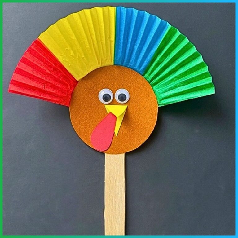 Easy Cupcake Liner Turkey Craft - Thanksgiving DIY