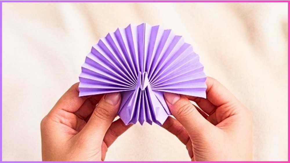 Easy Origami Paper Turkey for Thanksgiving